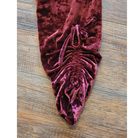 Romeo & Juliet Couture Velour Joggers - Picture 3 of 5